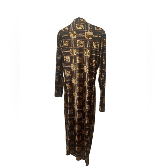 Statement Dress - Picture 2 of 4